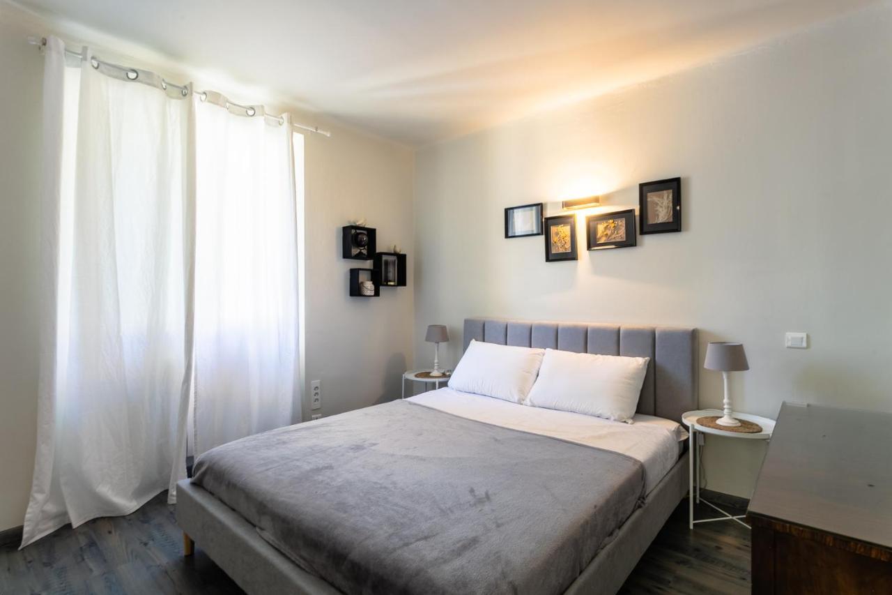Wonderful House In Sarlat Center With Heated Pool & Jaccuzi Βίλα Εξωτερικό φωτογραφία
